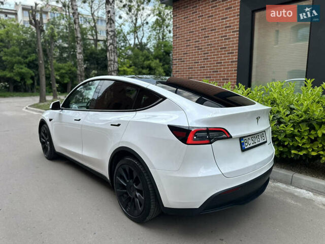 Белый Тесла Model Y, объемом двигателя 0 л и пробегом 53 тыс. км за 23500 $, фото 11 на Automoto.ua