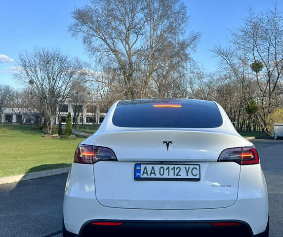 Белый Тесла Model Y, объемом двигателя 0 л и пробегом 90 тыс. км за 21300 $, фото 3 на Automoto.ua