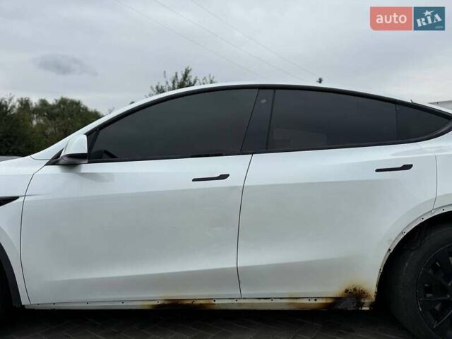 Білий Тесла Model Y, об'ємом двигуна 0 л та пробігом 117 тис. км за 17800 $, фото 15 на Automoto.ua