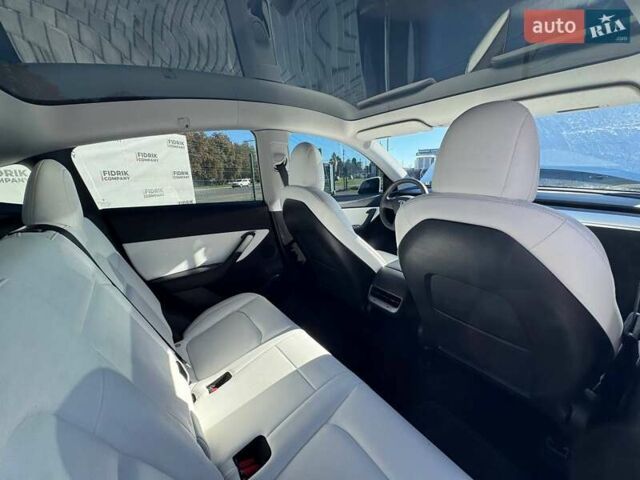 Білий Тесла Model Y, об'ємом двигуна 0 л та пробігом 123 тис. км за 15700 $, фото 23 на Automoto.ua