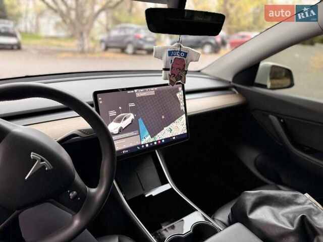 Белый Тесла Model Y, объемом двигателя 0 л и пробегом 28 тыс. км за 26300 $, фото 6 на Automoto.ua