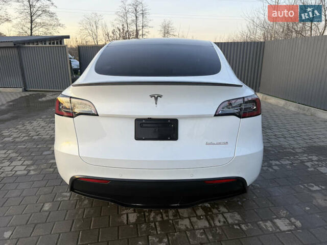 Белый Тесла Model Y, объемом двигателя 0 л и пробегом 65 тыс. км за 19600 $, фото 8 на Automoto.ua