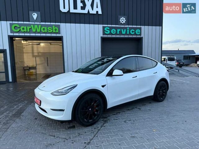 Белый Тесла Model Y, объемом двигателя 0 л и пробегом 132 тыс. км за 20800 $, фото 113 на Automoto.ua