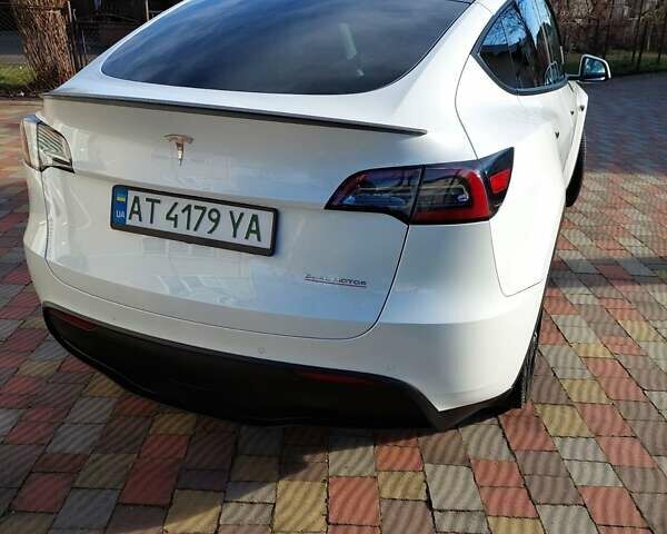 Белый Тесла Model Y, объемом двигателя 0 л и пробегом 113 тыс. км за 24700 $, фото 34 на Automoto.ua