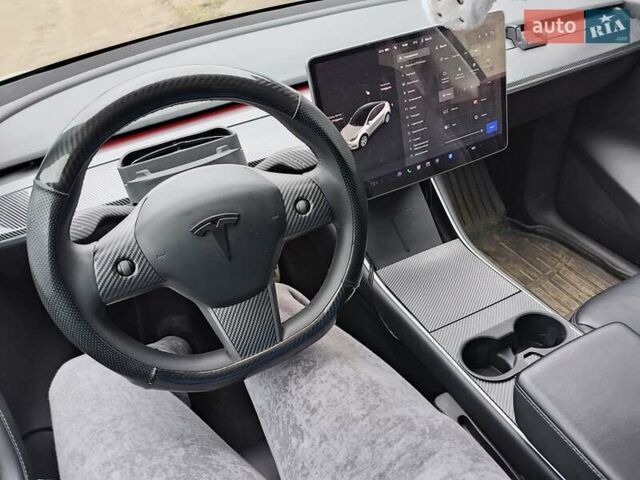 Белый Тесла Model Y, объемом двигателя 0 л и пробегом 41 тыс. км за 22500 $, фото 5 на Automoto.ua