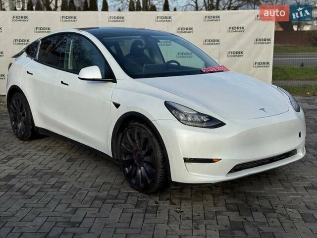 Белый Тесла Model Y, объемом двигателя 0 л и пробегом 137 тыс. км за 17400 $, фото 2 на Automoto.ua