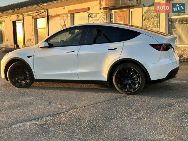 Білий Тесла Model Y, об'ємом двигуна 0 л та пробігом 40 тис. км за 29999 $, фото 3 на Automoto.ua