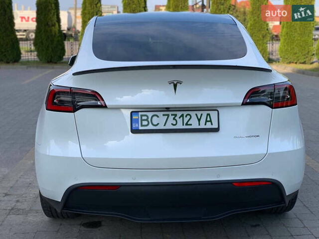 Белый Тесла Model Y, объемом двигателя 0 л и пробегом 35 тыс. км за 26500 $, фото 4 на Automoto.ua