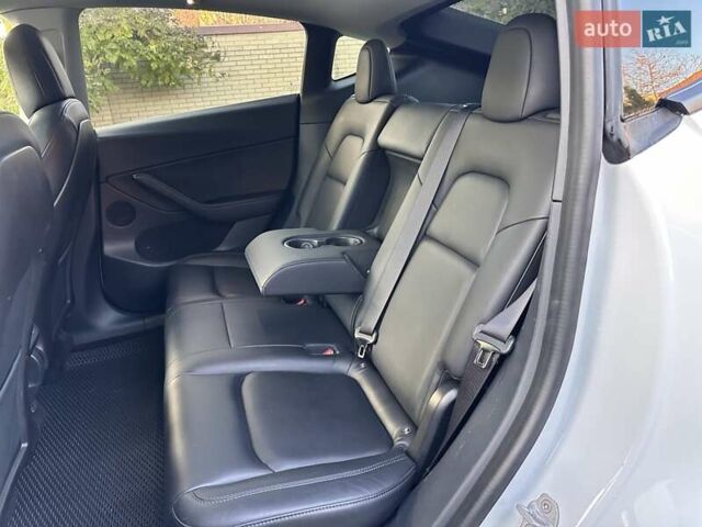 Белый Тесла Model Y, объемом двигателя 0 л и пробегом 110 тыс. км за 21700 $, фото 19 на Automoto.ua