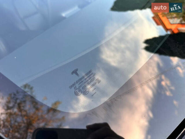 Белый Тесла Model Y, объемом двигателя 0 л и пробегом 116 тыс. км за 21700 $, фото 17 на Automoto.ua