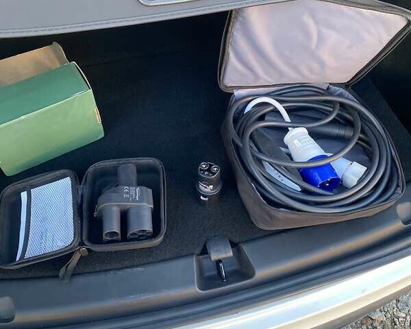 Белый Тесла Model Y, объемом двигателя 0 л и пробегом 21 тыс. км за 19500 $, фото 3 на Automoto.ua