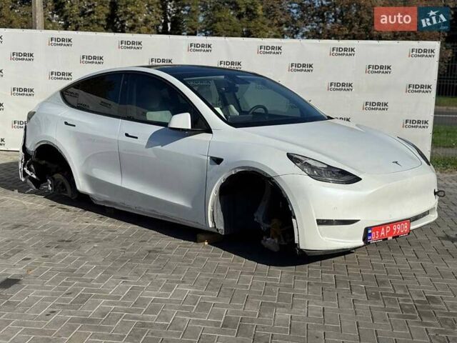 Білий Тесла Model Y, об'ємом двигуна 0 л та пробігом 123 тис. км за 15700 $, фото 2 на Automoto.ua