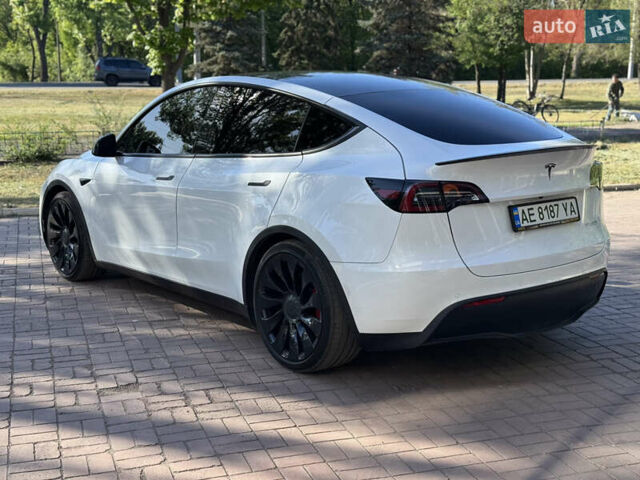 Белый Тесла Model Y, объемом двигателя 0 л и пробегом 84 тыс. км за 28000 $, фото 7 на Automoto.ua