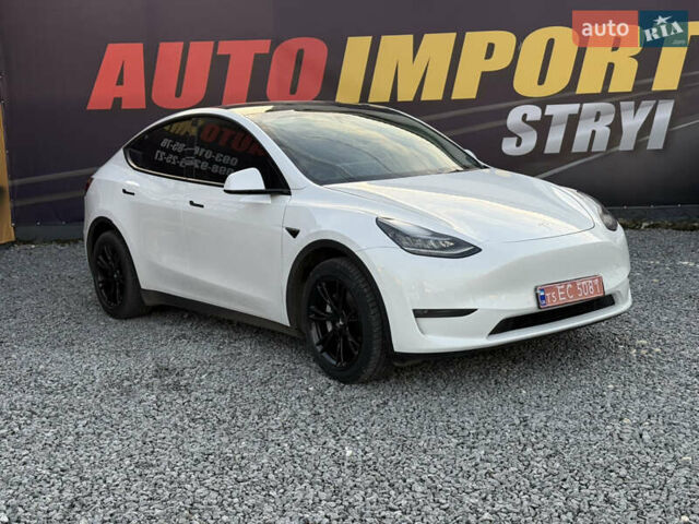 Білий Тесла Model Y, об'ємом двигуна 0 л та пробігом 100 тис. км за 21499 $, фото 5 на Automoto.ua