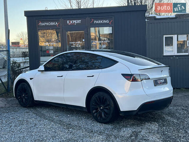 Белый Тесла Model Y, объемом двигателя 0 л и пробегом 55 тыс. км за 23490 $, фото 3 на Automoto.ua