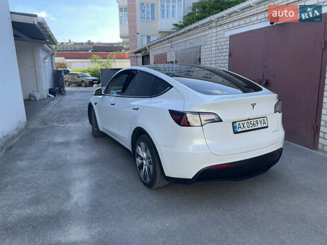 Тесла Model Y 2020 в Харькове на Automoto.ua Белый Тесла Model Y, объемом двигателя 0 л и пробегом 115 тыс. км за 23000 $, фото 3 на Automoto.ua