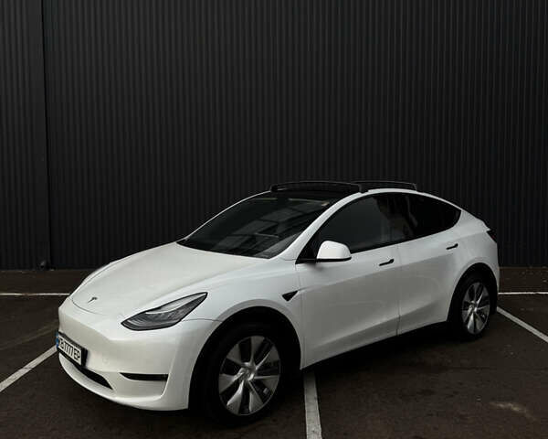 Белый Тесла Model Y, объемом двигателя 0 л и пробегом 75 тыс. км за 21800 $, фото 3 на Automoto.ua