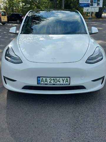 Білий Тесла Model Y, об'ємом двигуна 0 л та пробігом 34 тис. км за 31500 $, фото 1 на Automoto.ua