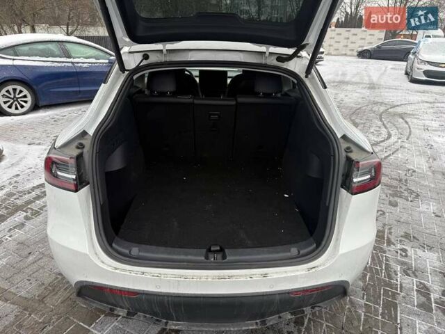 Білий Тесла Model Y, об'ємом двигуна 0 л та пробігом 168 тис. км за 17200 $, фото 14 на Automoto.ua