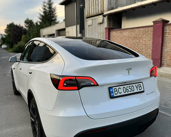 Білий Тесла Model Y, об'ємом двигуна 0 л та пробігом 30 тис. км за 29000 $, фото 6 на Automoto.ua