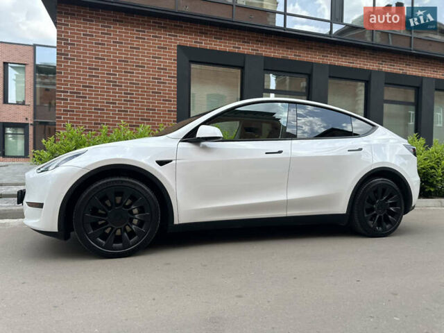 Белый Тесла Model Y, объемом двигателя 0 л и пробегом 53 тыс. км за 23500 $, фото 9 на Automoto.ua