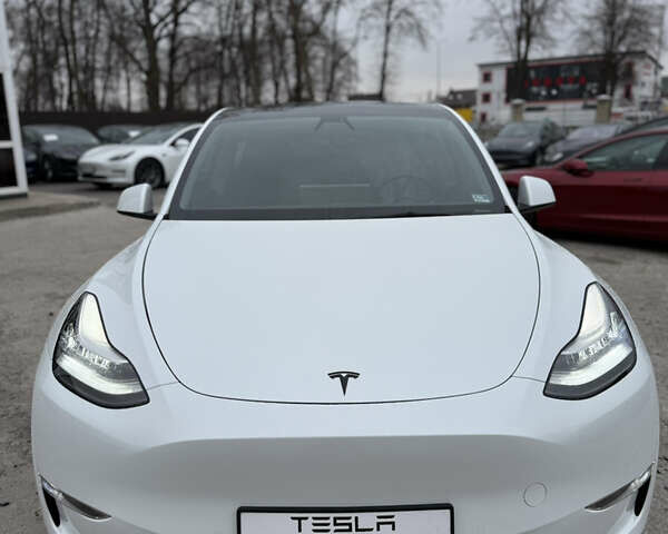 Белый Тесла Model Y, объемом двигателя 0 л и пробегом 77 тыс. км за 24200 $, фото 24 на Automoto.ua