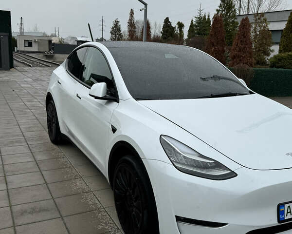 Білий Тесла Model Y, об'ємом двигуна 0 л та пробігом 39 тис. км за 25900 $, фото 2 на Automoto.ua