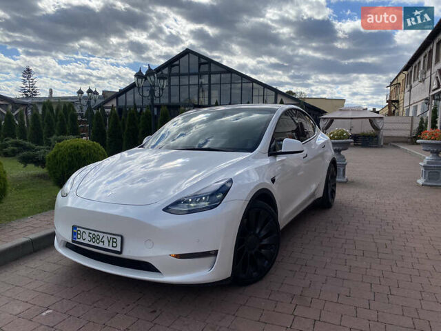 Белый Тесла Model Y, объемом двигателя 0 л и пробегом 130 тыс. км за 23000 $, фото 4 на Automoto.ua