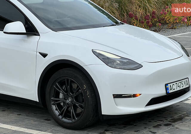 Тесла Model Y 2021 в Луцке на Automoto.ua Белый Тесла Model Y, объемом двигателя 0 л и пробегом 69 тыс. км за 22400 $, фото 3 на Automoto.ua