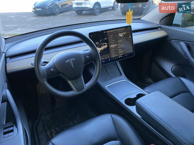 Белый Тесла Model Y, объемом двигателя 0 л и пробегом 39 тыс. км за 27300 $, фото 13 на Automoto.ua