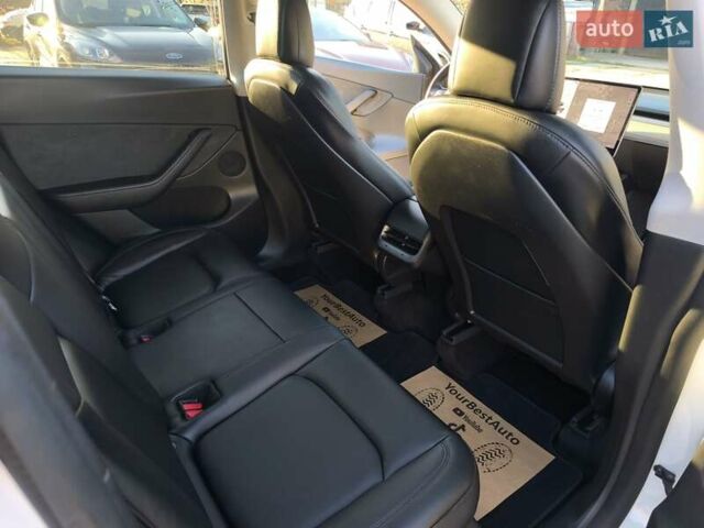 Білий Тесла Model Y, об'ємом двигуна 0 л та пробігом 86 тис. км за 25300 $, фото 16 на Automoto.ua