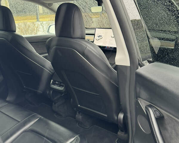 Білий Тесла Model Y, об'ємом двигуна 0 л та пробігом 39 тис. км за 25900 $, фото 15 на Automoto.ua