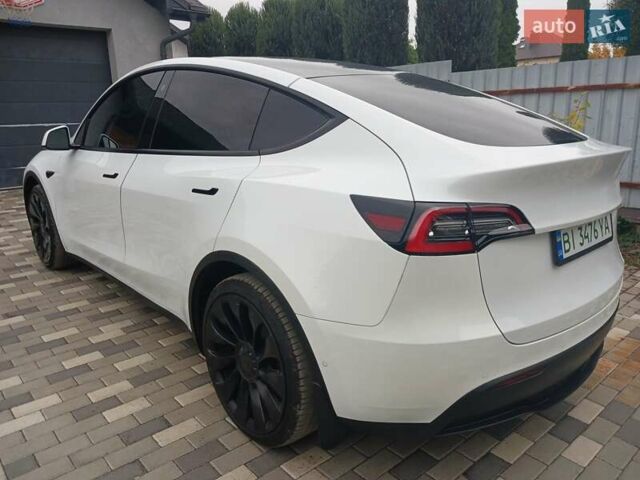 Белый Тесла Model Y, объемом двигателя 0 л и пробегом 195 тыс. км за 26000 $, фото 3 на Automoto.ua