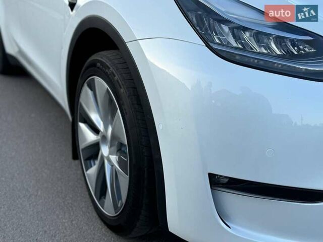 Белый Тесла Model Y, объемом двигателя 0 л и пробегом 38 тыс. км за 24100 $, фото 21 на Automoto.ua