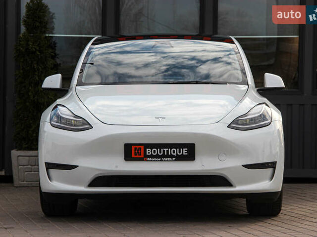 Белый Тесла Model Y, объемом двигателя 0 л и пробегом 59 тыс. км за 23000 $, фото 5 на Automoto.ua