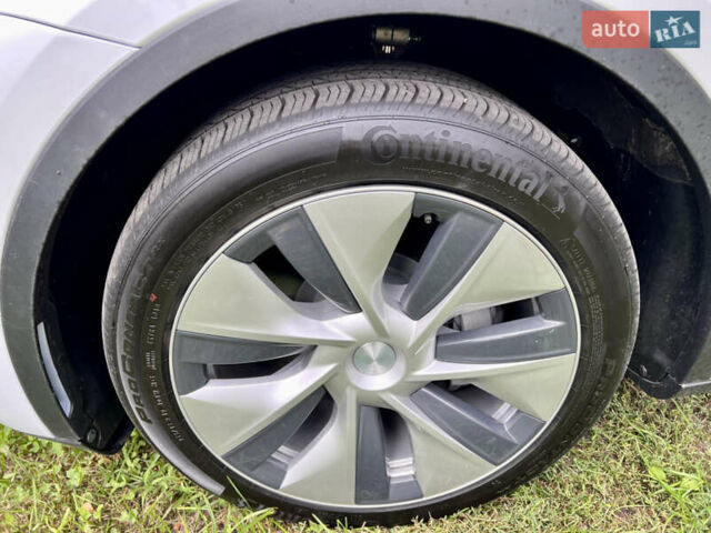 Білий Тесла Model Y, об'ємом двигуна 0 л та пробігом 16 тис. км за 40500 $, фото 16 на Automoto.ua