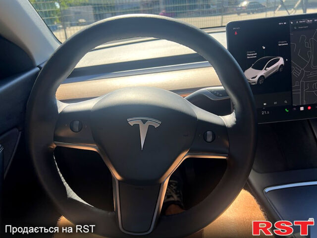 Белый Тесла Model Y, объемом двигателя 0 л и пробегом 63 тыс. км за 26500 $, фото 9 на Automoto.ua