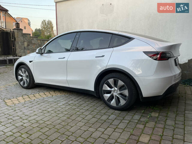 Білий Тесла Model Y, об'ємом двигуна 0 л та пробігом 13 тис. км за 25500 $, фото 34 на Automoto.ua