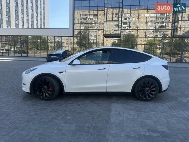 Білий Тесла Model Y, об'ємом двигуна 0 л та пробігом 40 тис. км за 29000 $, фото 4 на Automoto.ua