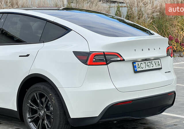 Тесла Model Y 2021 в Луцке на Automoto.ua Белый Тесла Model Y, объемом двигателя 0 л и пробегом 69 тыс. км за 22400 $, фото 6 на Automoto.ua