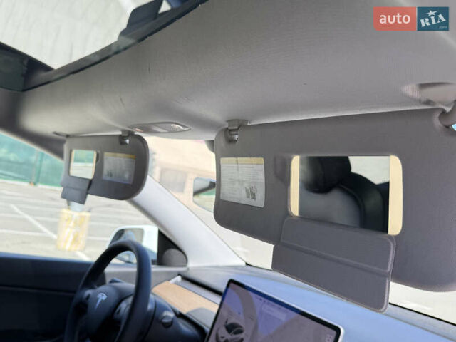 Белый Тесла Model Y, объемом двигателя 0 л и пробегом 110 тыс. км за 27750 $, фото 42 на Automoto.ua