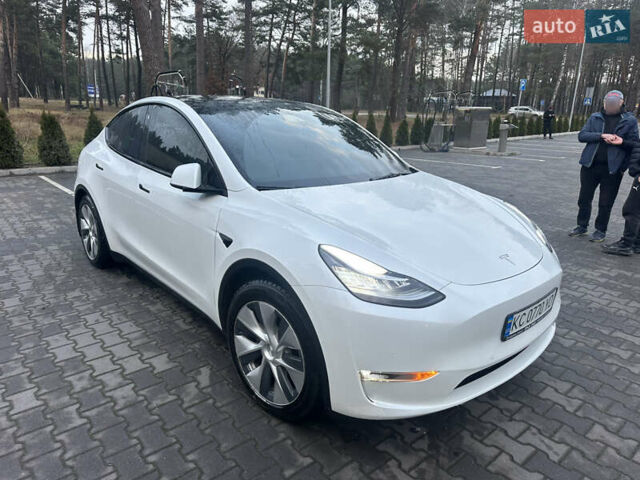 Белый Тесла Model Y, объемом двигателя 0 л и пробегом 55 тыс. км за 25500 $, фото 2 на Automoto.ua