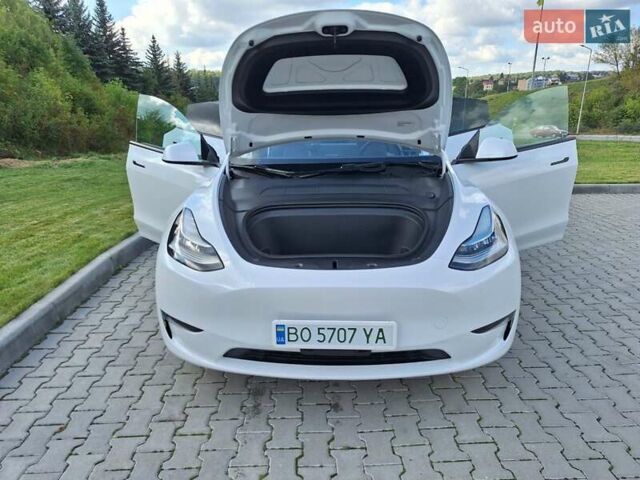 Білий Тесла Model Y, об'ємом двигуна 0 л та пробігом 75 тис. км за 30000 $, фото 26 на Automoto.ua