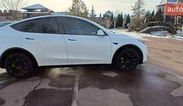 Белый Тесла Model Y, объемом двигателя 0 л и пробегом 61 тыс. км за 25950 $, фото 8 на Automoto.ua