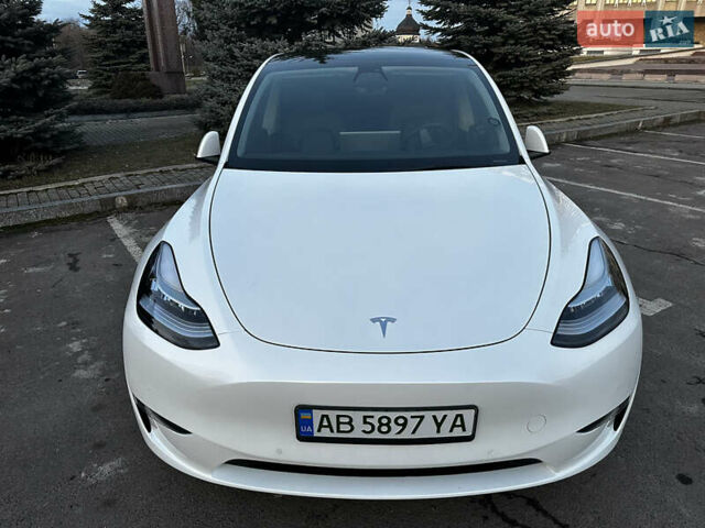 Белый Тесла Model Y, объемом двигателя 0 л и пробегом 55 тыс. км за 25450 $, фото 20 на Automoto.ua
