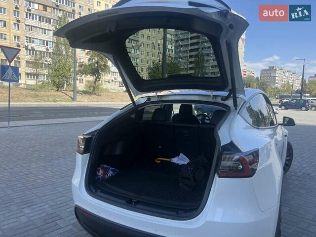 Білий Тесла Model Y, об'ємом двигуна 0 л та пробігом 40 тис. км за 29000 $, фото 21 на Automoto.ua