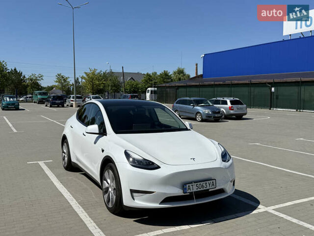Белый Тесла Model Y, объемом двигателя 0 л и пробегом 110 тыс. км за 27750 $, фото 4 на Automoto.ua