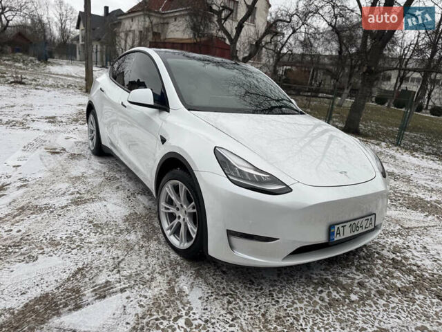 Белый Тесла Model Y, объемом двигателя 0 л и пробегом 60 тыс. км за 29900 $, фото 13 на Automoto.ua