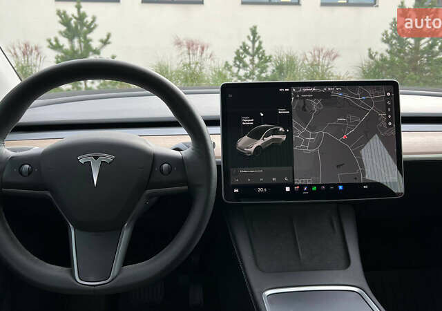 Тесла Model Y 2021 в Луцке на Automoto.ua Белый Тесла Model Y, объемом двигателя 0 л и пробегом 69 тыс. км за 22400 $, фото 27 на Automoto.ua