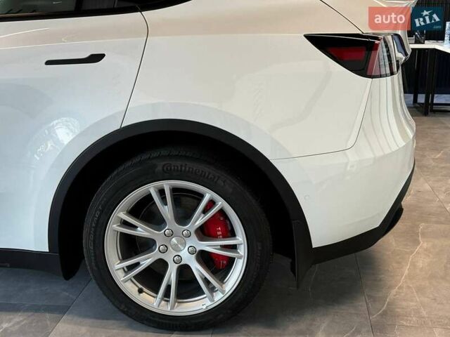 Білий Тесла Model Y, об'ємом двигуна 0 л та пробігом 1 тис. км за 29500 $, фото 6 на Automoto.ua